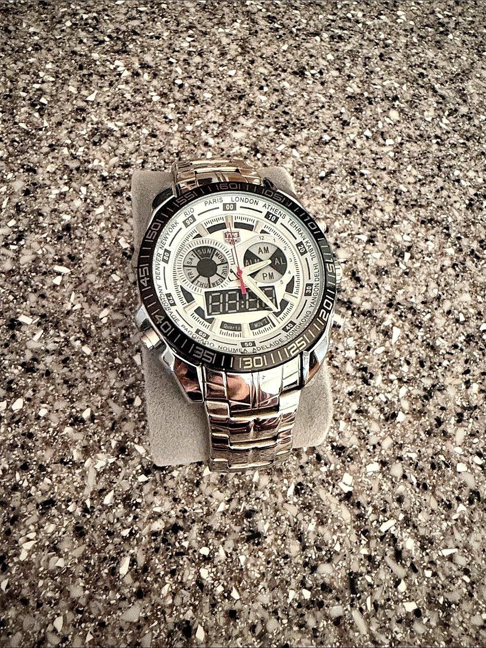 HaoHua Watch KM-468 Stainless Steel Silver & Black Watch